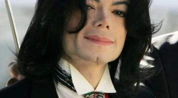 تقرير تشريح جثة مايكل جاكسون بعد 16 عامًا يكشف طعنات وتعاطي مخدرات كانت السبب في وفاته 1